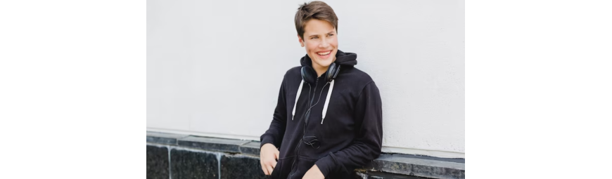 Sweatshirts & Hoodies Sweatshirts & Hoodies