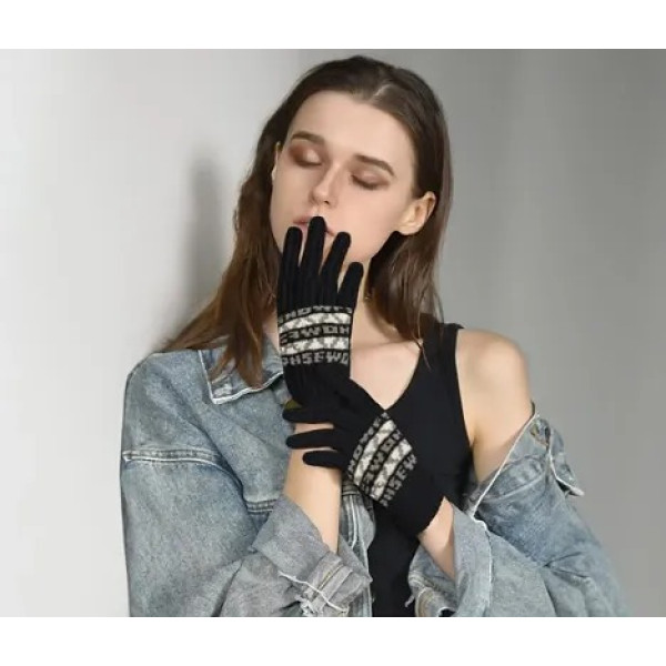 GR-Stylish Printed Winter Gloves for Women [Low Budget Product]