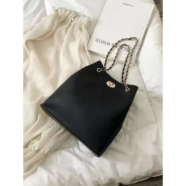 GR-Sapphire Chic: Stylish Women's Blue Shoulder Bag [Low Budget Product]