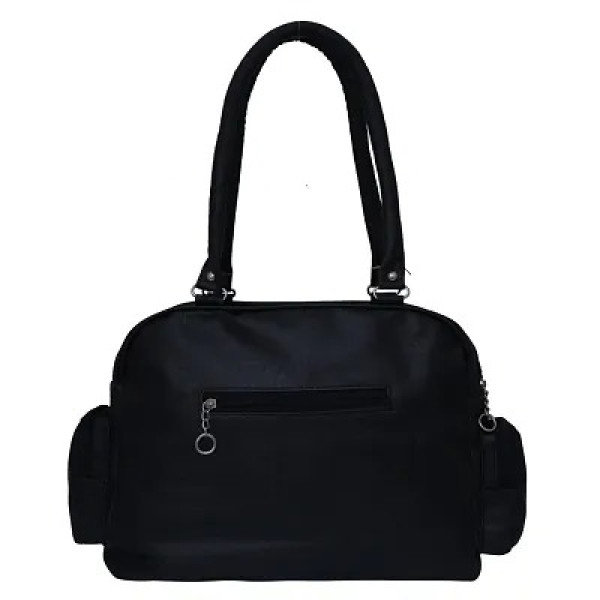GR-Timeless Elegance: Black Shoulder Bag [Low Budget Product]