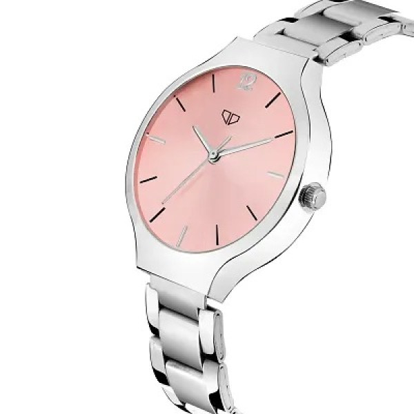 GR-Timeless Beauty: Demetter Women's Wristwatch [Low Budget Product]