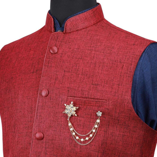 GR-Panjatan Men's Eye Catching Stone Studded Snow Flake with Three Chain Pin Brooch (Gold) [Low Budget Product]