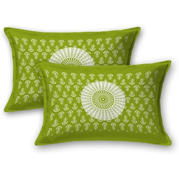 GR-Feathered Finery: King Size Peacock Print Bedsheet in Green [Low Budget Product]
