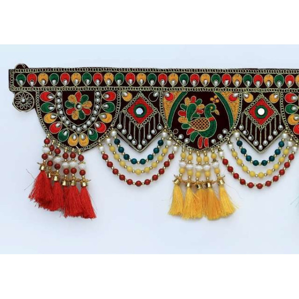 GR-Traditional Bandarwal Toran with Beautiful Peacock & Kalash (3 ft) [Low Budget Product]