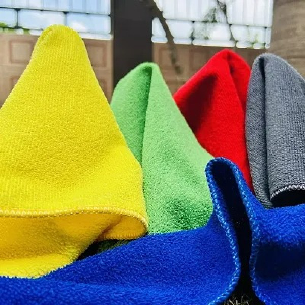  GR-Keep Your Vehicles Clean and Polished with 4-pcs Multicolor 40x40 cms 300 GSM Thick Lint Streak-free Multipurpose Cloths Automotive Microfiber Towels-S