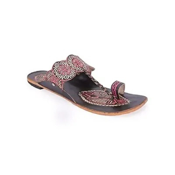 GR-Kolhapuri Style Socio Fashions Stylish Chappal for Women,Ethnic Flat Sandals for Girls and Women (Black-numeric_5)