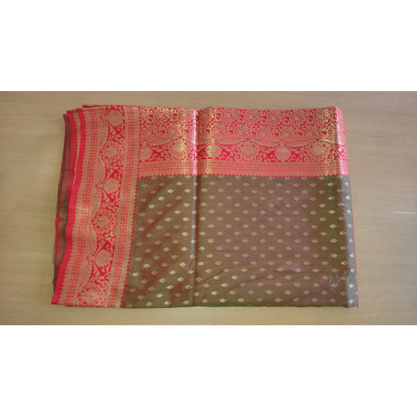 Pure Banarasi Silk Saree with Heavy Embroidery[Unstitched Blouse Piece]